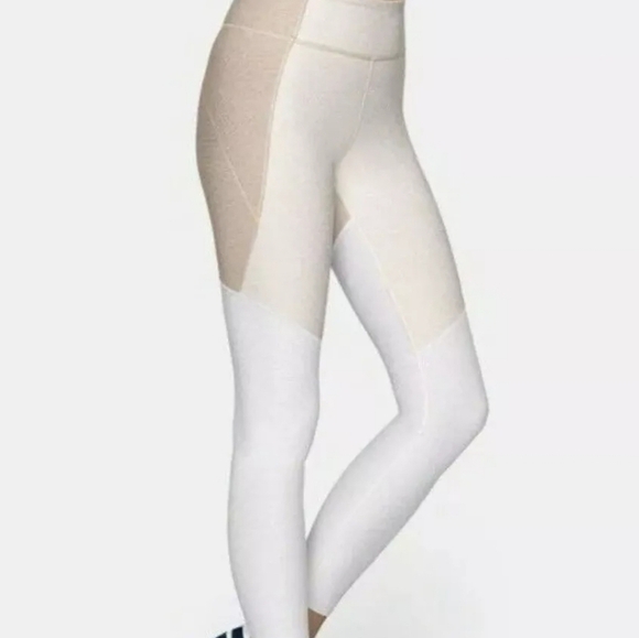 Outdoor Voices Pants - Outdoor Voices 7/8 Springs Leggings Ivory Tan Oatmeal Women's Size‎ XS Yoga
